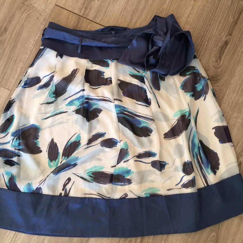 Spring floral silk/ satin skirt - L